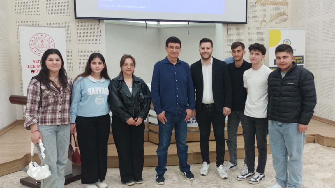 12. Sınıf Öğrencilerimize Motivasyon Semineri.